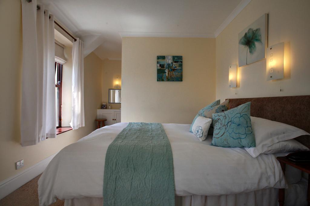 פמברוק Rosedene Guest House מראה חיצוני תמונה