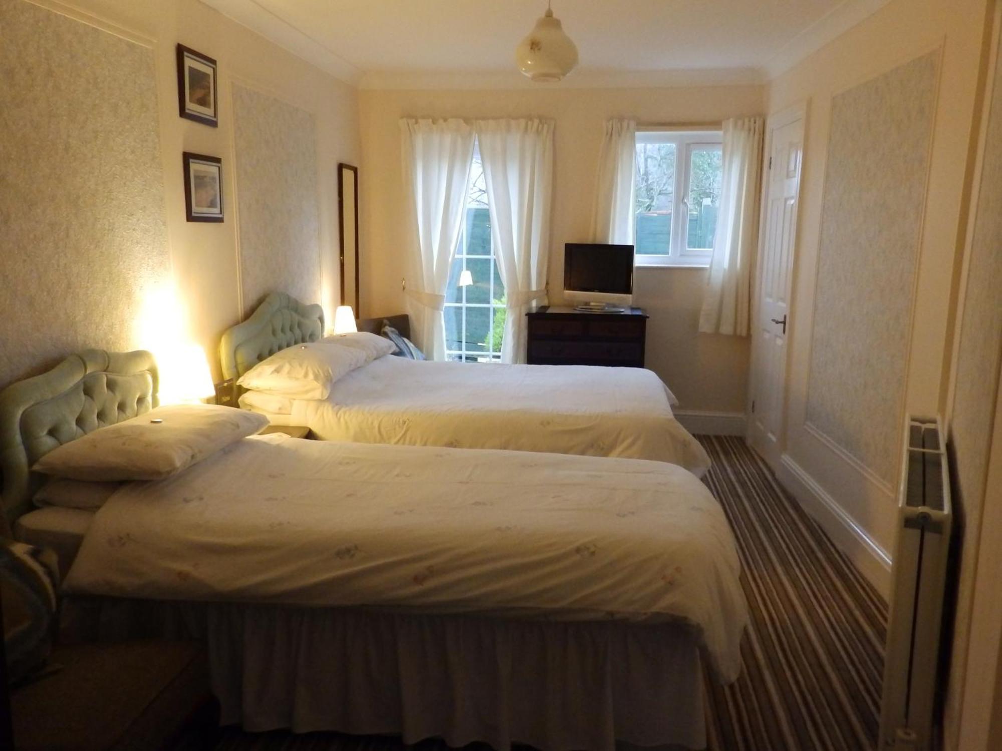 פמברוק Rosedene Guest House מראה חיצוני תמונה
