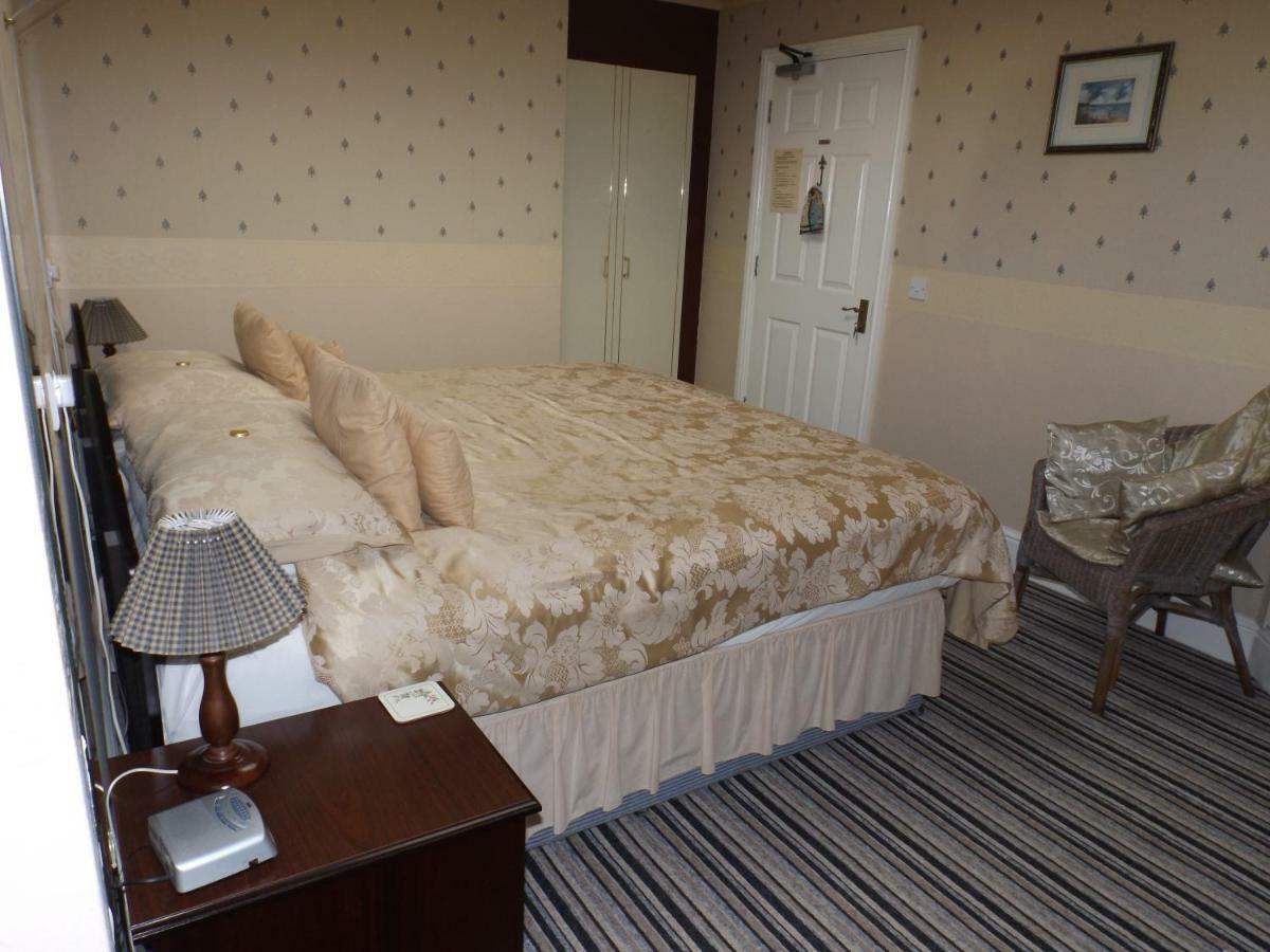 פמברוק Rosedene Guest House מראה חיצוני תמונה